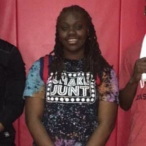 Meet your Posher, Nina